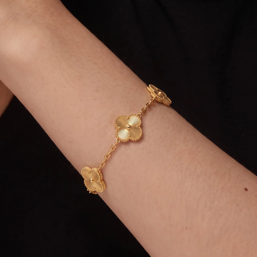 Vintage Alhambra 5 Motif Guilloche Bracelet